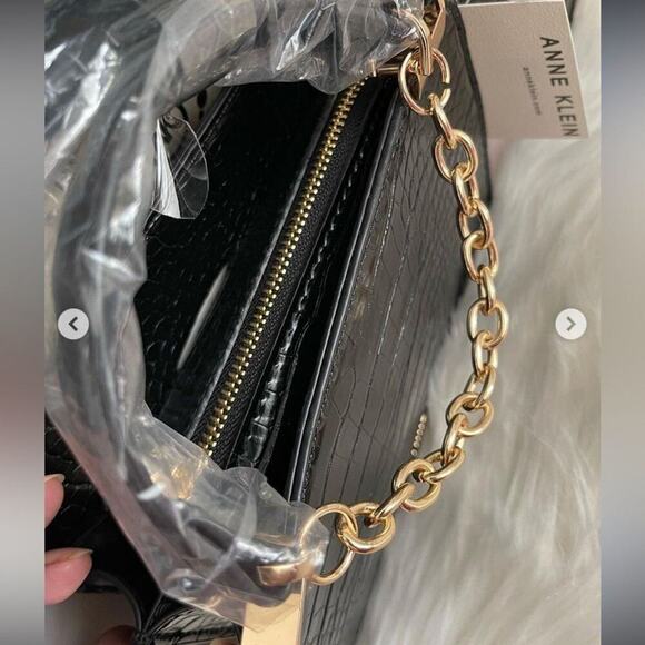 Anne Klein Black Satchel with Wallet AKG5041
New in Box / with Tag MSRP $95 - Picture 8 of 11